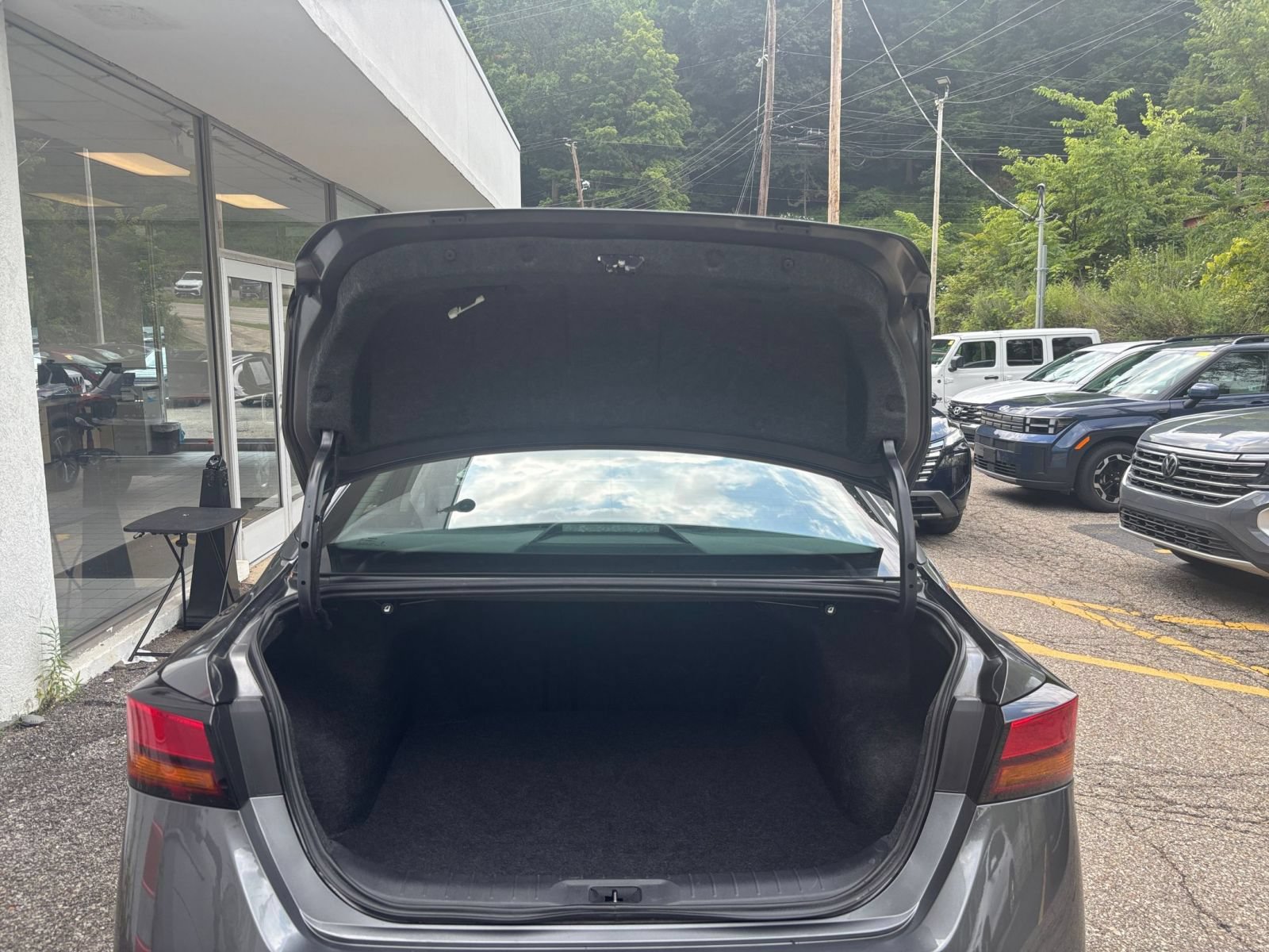 Used 2026 Nissan Altima 2.5 SV FWD image 30