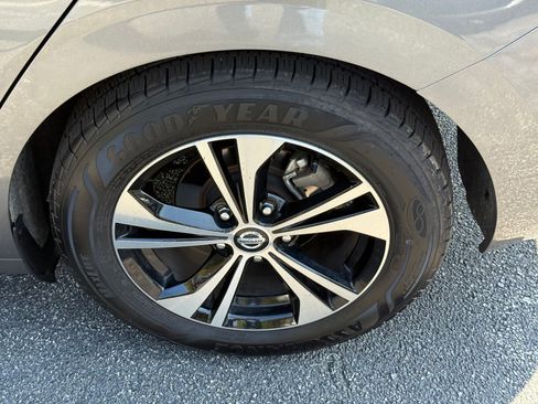 Certified 2023 Nissan Sentra SV image 24