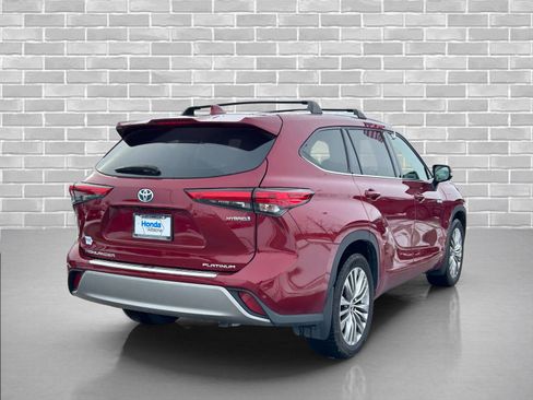 Used 2021 Toyota Highlander Platinum image 5
