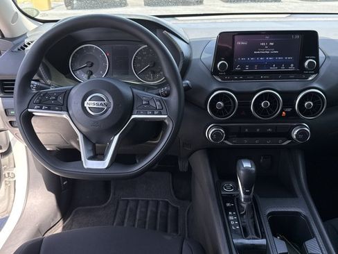 Certified 2022 Nissan Sentra S w/ Lighting Package FWD image 7