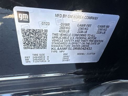 Certified 2024 Buick Encore GX Avenir w/ Avenir Convenience Package FWD image 32