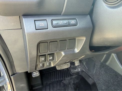 Used 2023 Nissan Frontier PRO-4X w/ Tow Package AWD/4WD image 14