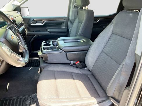 Used 2024 Chevrolet Silverado 1500 LT AWD/4WD image 20