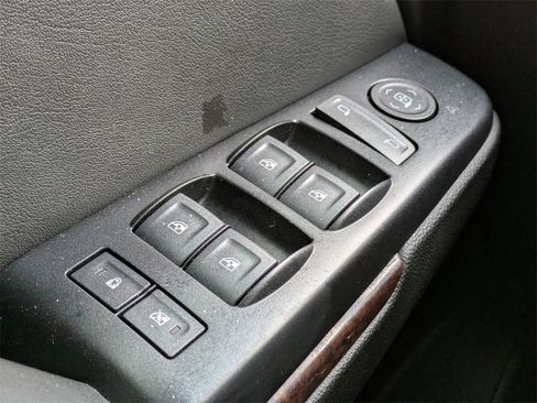 Used 2019 GMC Yukon SLE w/ Convenience Package image 31