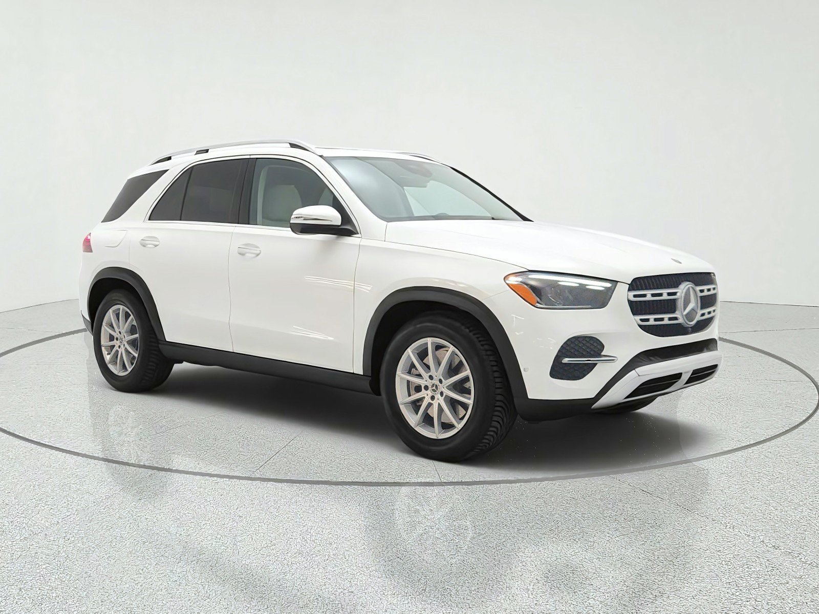 Used 2024 Mercedes-Benz GLE 450 4MATIC image 3