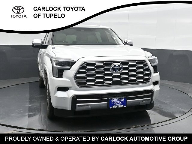 Used 2024 Toyota Sequoia Capstone AWD/4WD image 7