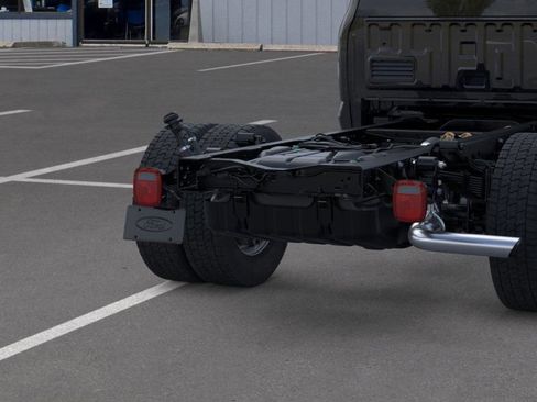 New 2025 Ford F550 XL w/ XL Chrome Package image 21