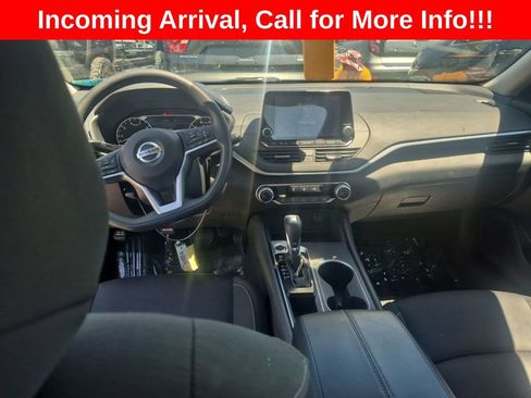 Used 2022 Nissan Altima 2.5 SV FWD image 8