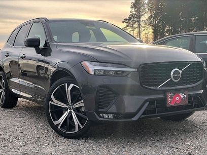 Used 2022 Volvo XC60 B5 R-Design w/ Advanced Package