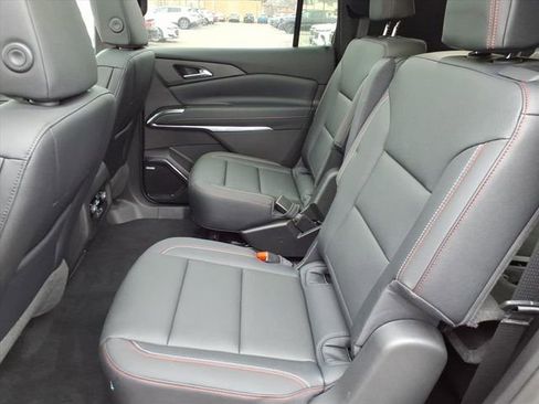 New 2026 Chevrolet Traverse Z71 w/ Enhanced Driving Package image 9