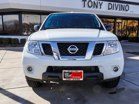 Used 2017 Nissan Frontier SV w/ SV Value Truck Package image 3