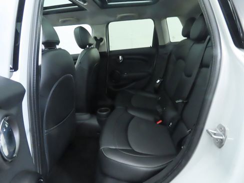 Used 2016 MINI Cooper 4-Door Hardtop image 20