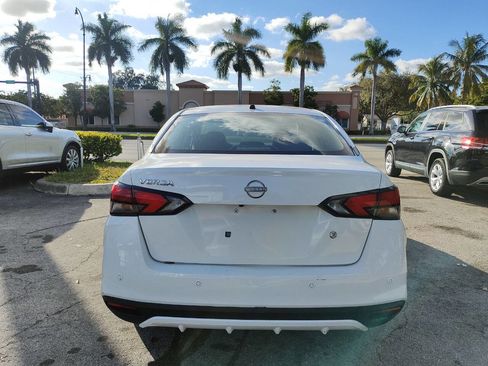 Used 2023 Nissan Versa S w/ Trunk Package FWD image 10