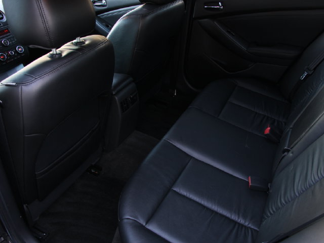 Used 2011 Nissan Altima 2.5 SL w/ 2.5SL Pkg FWD image 23