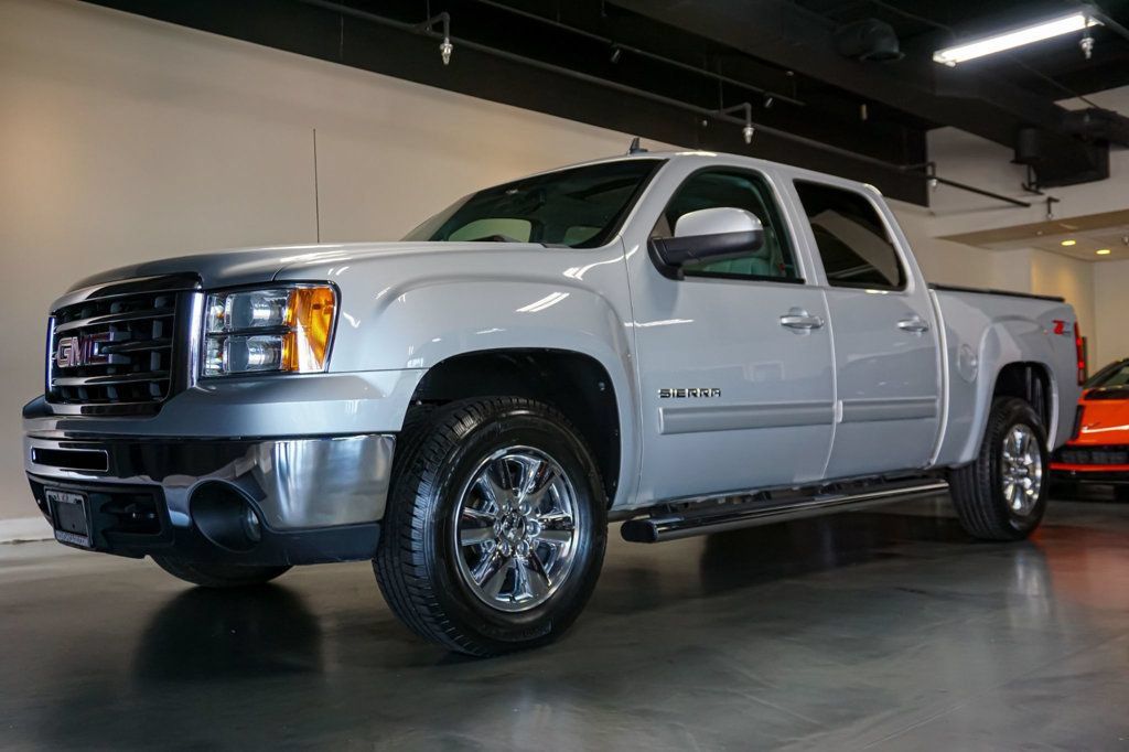 Used 2012 GMC Sierra 1500 SLT w/ SLT Convenience Package AWD/4WD image 3