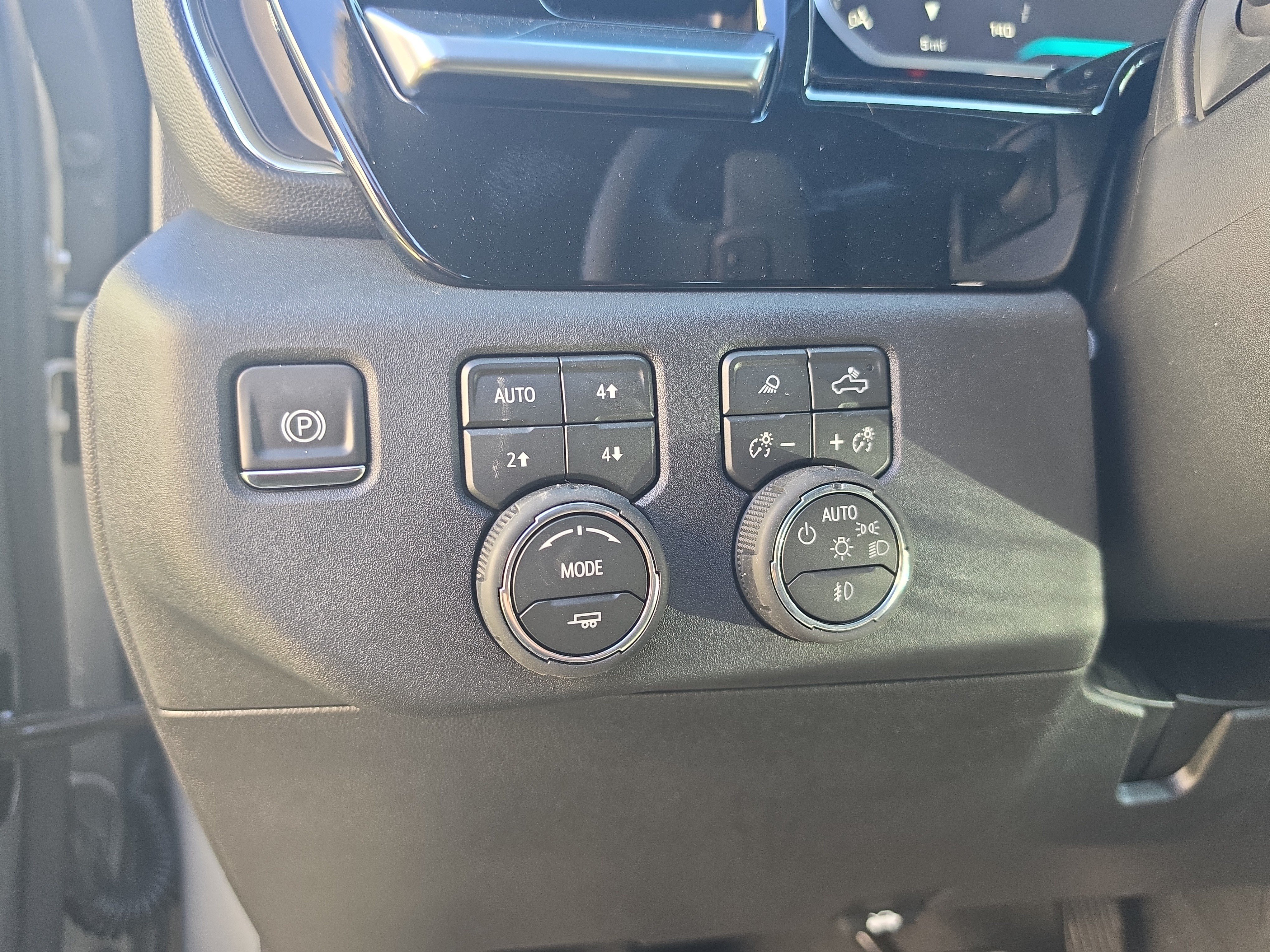 New 2026 Chevrolet Silverado 1500 RST w/ Rally Edition AWD/4WD image 19