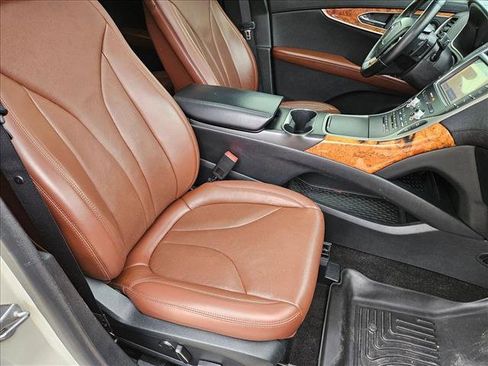 Used 2020 Lincoln Nautilus Reserve w/ Equipment Group 201A image 22