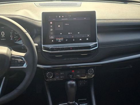 Used 2023 Jeep Compass Altitude image 19