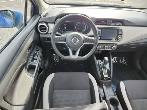 Used 2021 Nissan Versa SV image 24