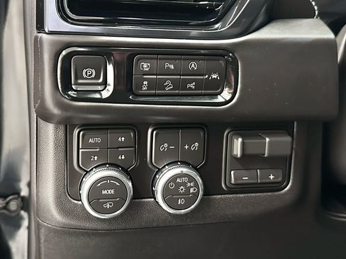 Used 2026 GMC Yukon AT4 Ultimate AWD/4WD image 26