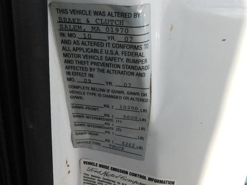 Used 2008 Ford F350 XL image 26