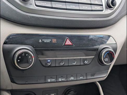 Used 2017 Hyundai Tucson SE image 15