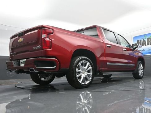 Used 2026 Chevrolet Silverado 1500 High Country w/ Technology Package AWD/4WD image 19