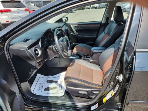 Used 2019 Toyota Corolla SE image 15