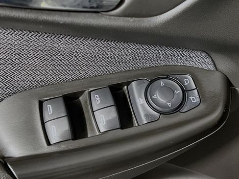 Used 2025 Chevrolet TrailBlazer LT FWD image 17