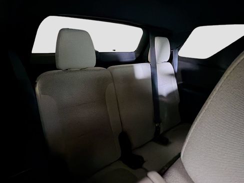 Used 2022 Chevrolet Traverse LS FWD image 31