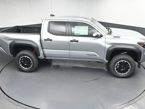 New 2025 Toyota Tacoma TRD Off-Road image 29