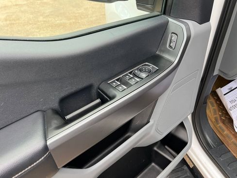 Used 2025 Ford F350 XLT image 12