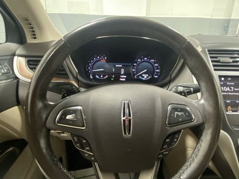 Used 2019 Lincoln MKC Select w/ Select Plus Package image 15