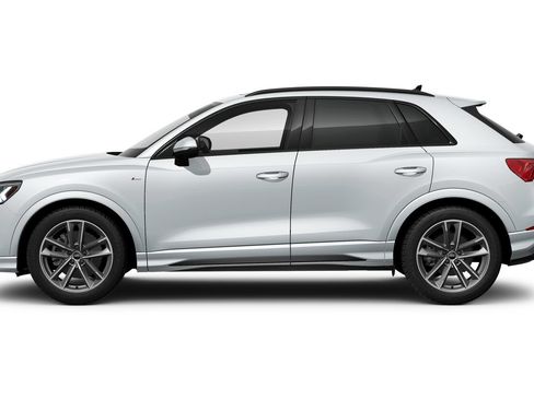 Certified 2023 Audi Q3 2.0T Premium Plus w/ Premium Plus Package AWD/4WD image 8