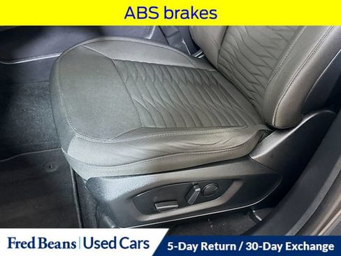 Used 2020 Ford Explorer XLT AWD/4WD image 23
