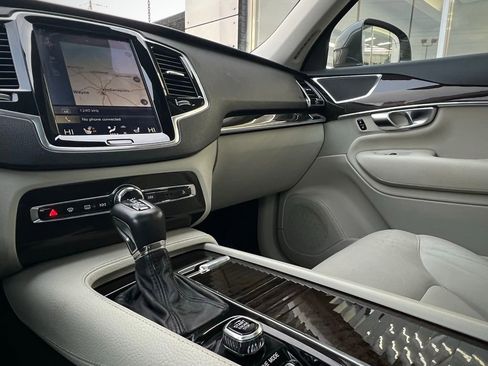 Used 2018 Volvo XC90 T5 Momentum w/ Convenience Package image 45