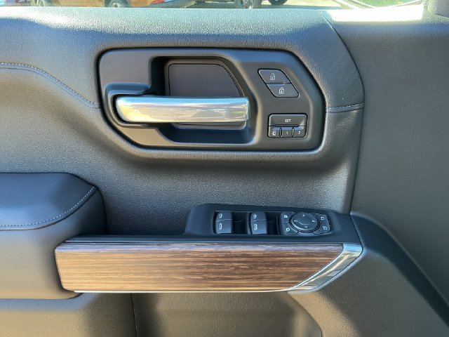 Used 2022 Chevrolet Silverado 1500 High Country AWD/4WD image 15
