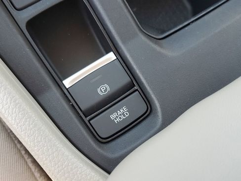 Used 2024 Honda Accord LX image 27