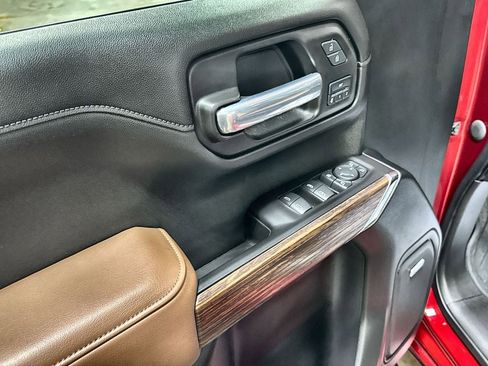Used 2021 Chevrolet Silverado 1500 High Country w/ Technology Package RWD image 14
