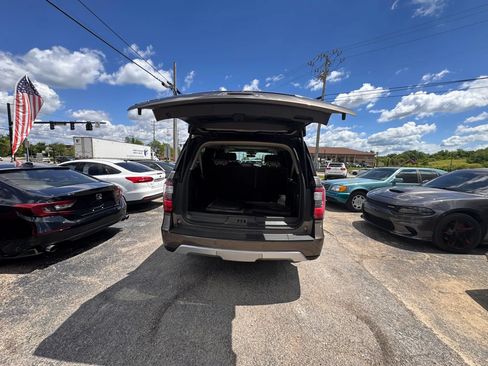 Used 2018 Ford Expedition Max Limited w/ Equipment Group 302A AWD/4WD image 31