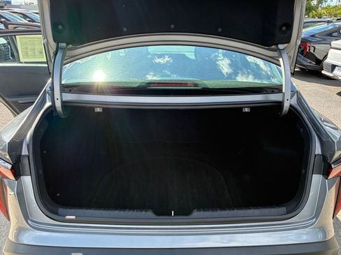 Used 2025 Kia K4 LXS image 30