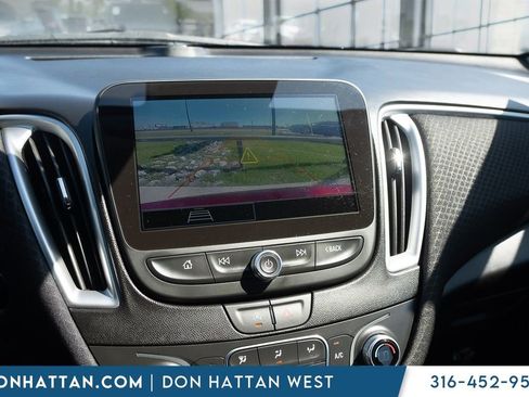 Used 2024 Chevrolet Malibu LT FWD image 9