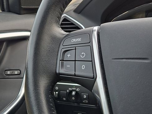 Used 2016 Volvo XC60 T6 w/ Protection Package image 22