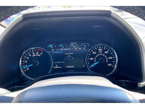 Used 2017 Ford F150 Lariat w/ Equipment Group 502A Luxury AWD/4WD image 22