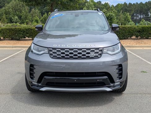 Used 2023 Land Rover Discovery Metropolitan Edition AWD/4WD image 9