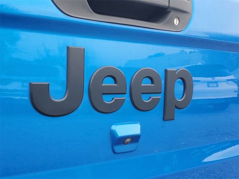 Used 2020 Jeep Gladiator Sport w/ Quick Order Package 24S image 8