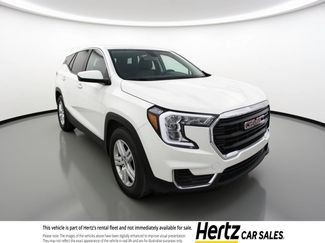 Used 2024 GMC Terrain SLE video 1
