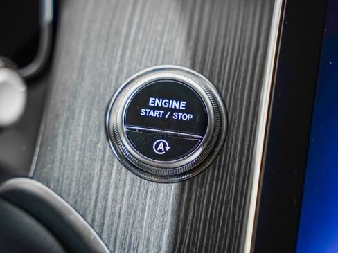 Certified 2026 Mercedes-Benz GLC 300 image 19