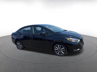 Used 2025 Nissan Versa SV FWD video 2