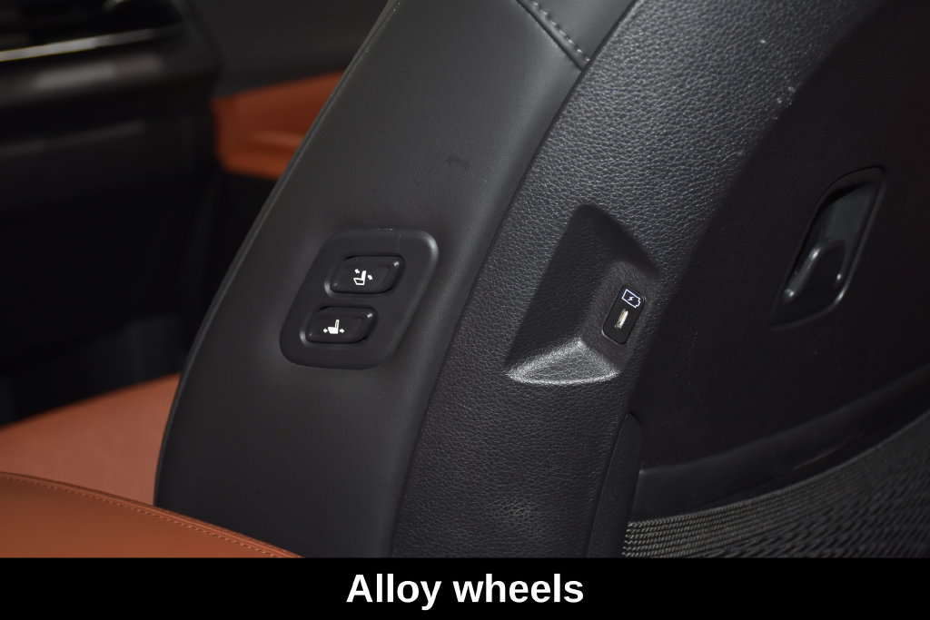 Used 2026 Kia Carnival EX FWD image 27